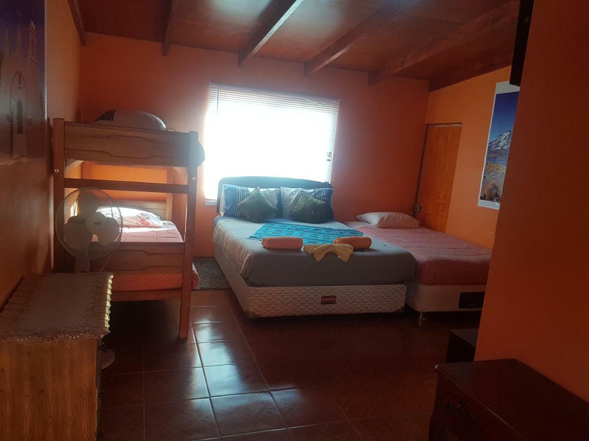 Hostal Nuevo Sol Y Viento Ostello San Pedro De Atacama Esterno foto