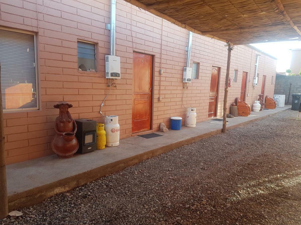Hostal Nuevo Sol Y Viento Ostello San Pedro De Atacama Esterno foto